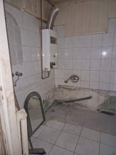 Mieszkanie do remontu balkon piwnica suszarnia niski