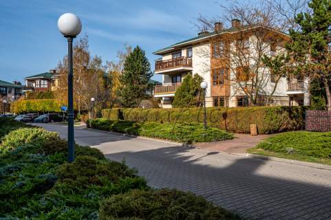 Apartament w ciszy i zieleni na zamkniętym osiedlu
