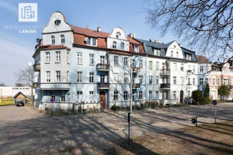 Przestronne mieszkanie w kamienicy Bytów