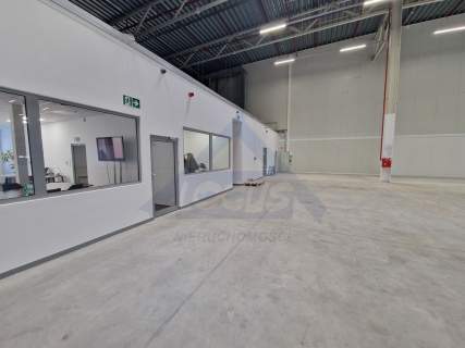 Żerań powierzchnia magazynowo- biurowa 1204m2