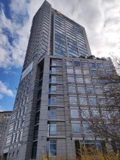 Do wynajecia lokal na parterze, Babka Tower