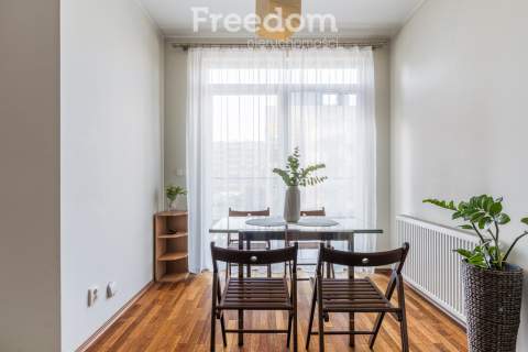 Rozkładowe 2 pokoje, duży balkon, Skorosze