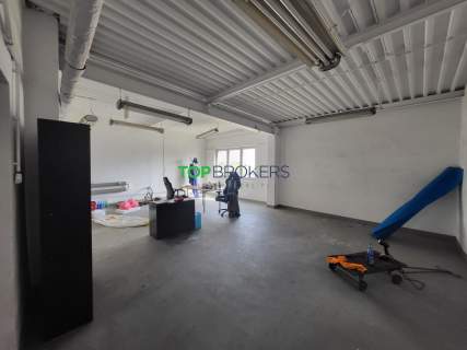 Przestronne biuro lub hostel winda