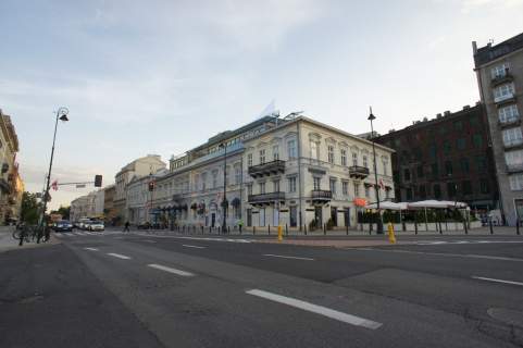 Śródmieście Plac Trzech Krzyży biuro 159m2