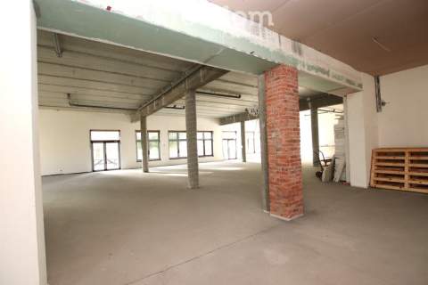 Nowy obiekt 1250 m Medyczny, hotelowy