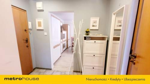 Kawalerka po generalnym remoncie na parterze