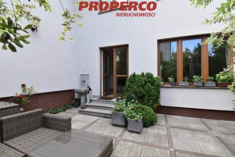 Dom 5 pokoi 222m2, Kielce, Centrum, ul. Zacisze