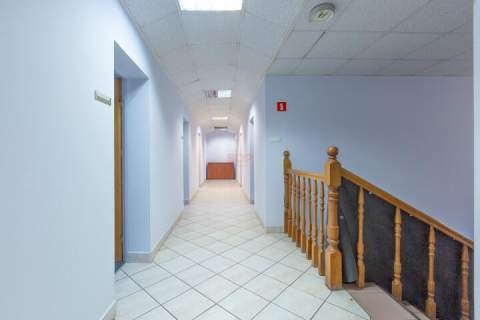 Obiekt biurowo-usługowy 503 m2 Parking Wrocław