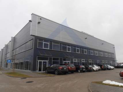 Magazyn z biurem 1599 m2 Włochy
