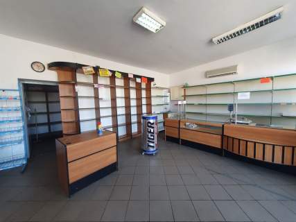 Lokal handlowo usługowy z ogródkiem