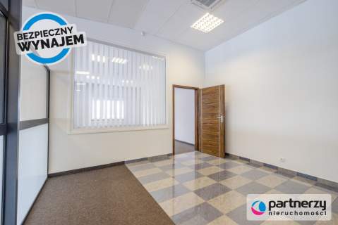 Wynajmę duży lokal biurowy w Gdyyni