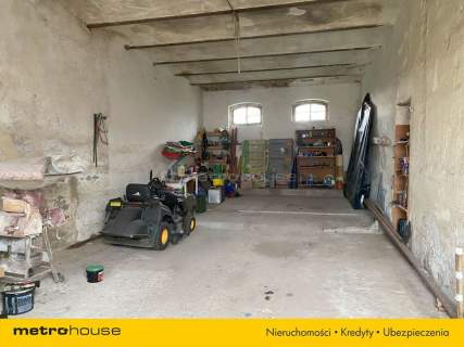 Budynki gospodarcze murowane 1150m2 Centrum wioski