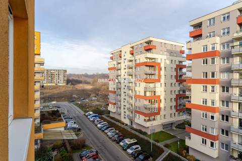 Fajne 2 pokojowe z dużym balkonem- 29. Listopada.