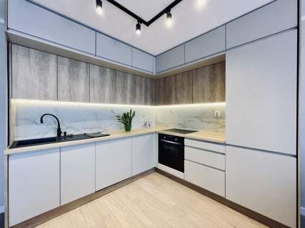 Nowe Dwustronne Balkon Piwnica Winda 