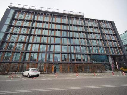 Biurowiec przy Galerii Westfield.