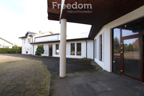 Nowy obiekt 1250 m Medyczny, hotelowy