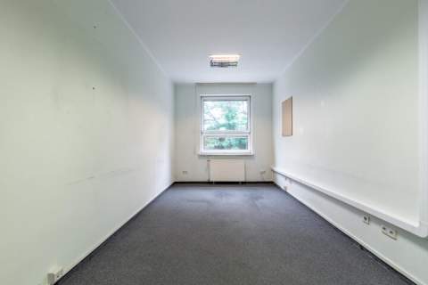 Obiekt biurowo-usługowy 503 m2 Parking Wrocław