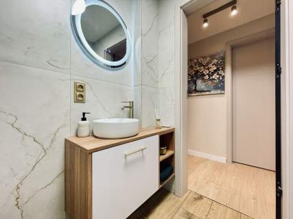 Nowe Dwustronne Balkon Piwnica Winda 