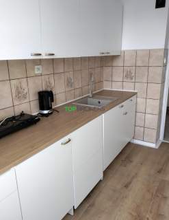 Przestronne trzy pokoje, do wprowadzenia się