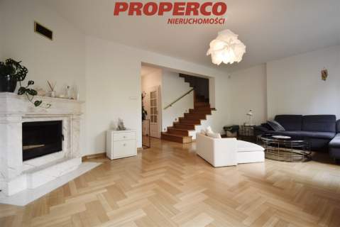 Dom 5 pokoi 222m2, Kielce, Centrum, ul. Zacisze