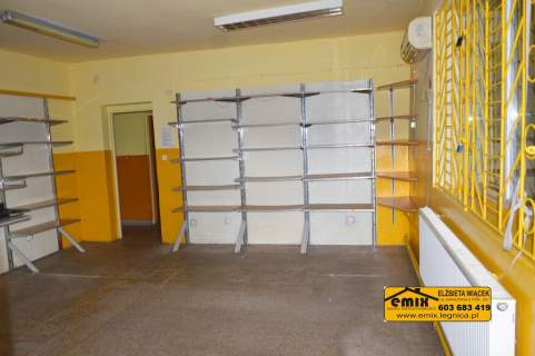 Lokal z możliwością przekształcenia na dom, działka 2880m2