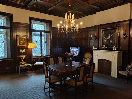 Kamienica na sprzedaż, Hotel Warszawa Śródmieście