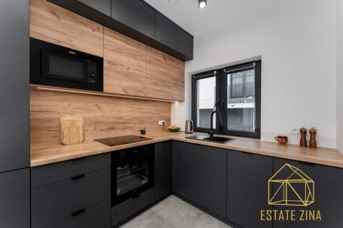 Apartament z ogrodem i garażem/KrólowejJadwigi 327