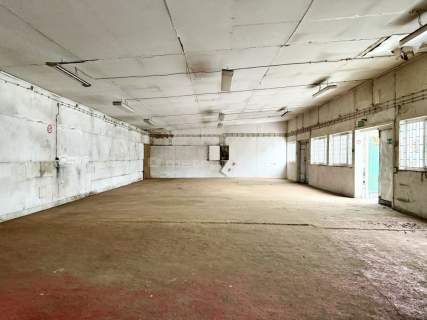 Magazyn w centrum Torunia, niskie koszty, parking