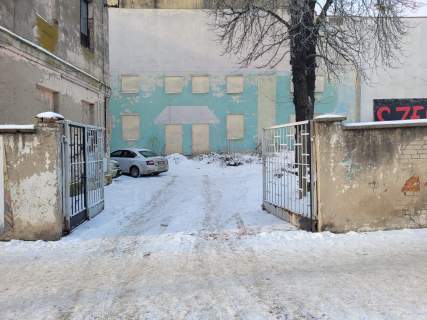 Kamienica w centrum Kutna przy Placu Wolności ul. Królewsk
