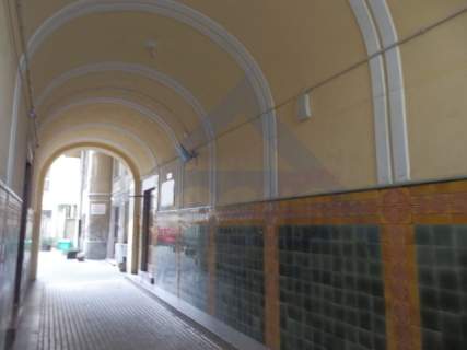 Lokal na biuro w kamienicy 68 m2 Śródmieście.