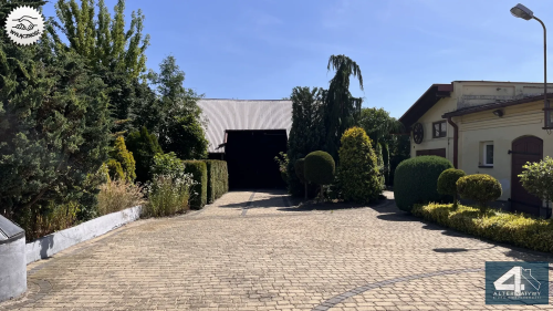 Dom na pięknej działce z dostępem do rzeki