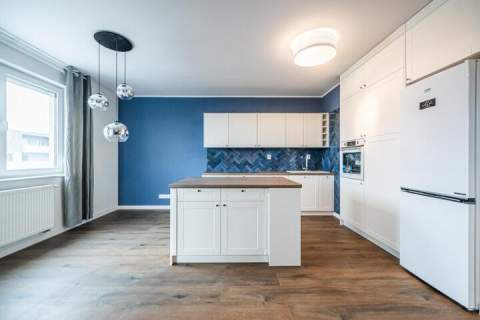 Mieszkanie 3 pokoje 68m2 dwa balkony garaż