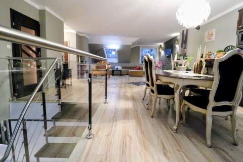 Przestronny apartament na zamkniętym osiedlu 