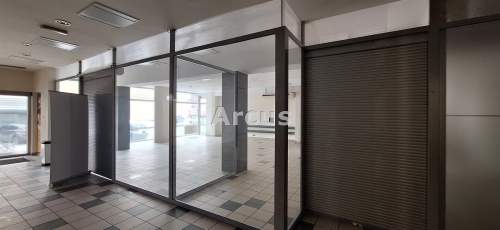 lokal w centrum z parkingiem