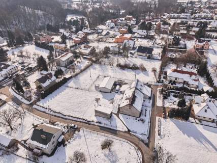 Jedna lub dwie działki pod zabudowe jednorodzinną.