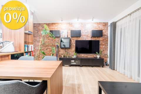 Zadbane 2 pokoje z loggią   gotowe do wprowadzenia