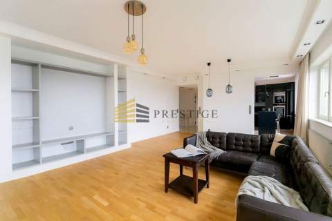 Dwupokojowy apartament w budynku z basenem, fitnes