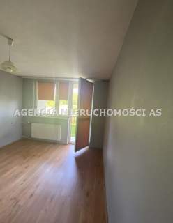3-pokojowe , 50 m z balkonem oraz garażem