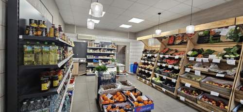 Lokal do wynajęcia w centrum z witryną
