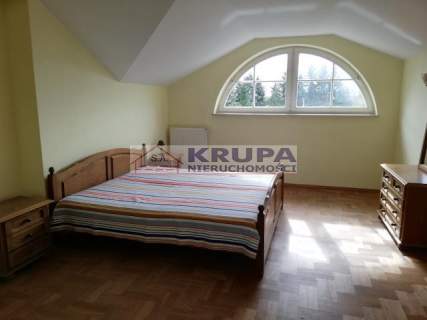 135 m2, 3 pok, w domu jednorodzinnym z niezależnym wejsciem