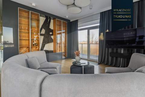 Penthouse z prywatnym tarasem widok na morze