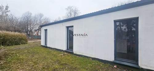 Budynek 10 kawalerka 211 m 673 m działki