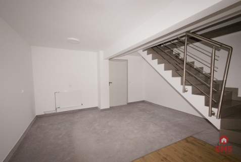 Budynek 430m2 Dom Ul. Stroma