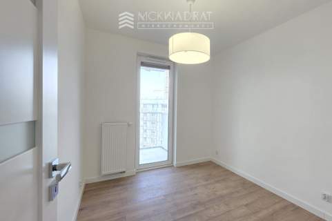 Centrum apartamentowiec 2 pokoje 37 m2, parking