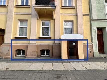 Lokal użytkowy w centrum, wejście od ulicy,Gniezno