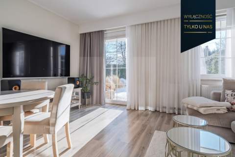 Apartament z ogrodem i basenem Ogrody Tesoro