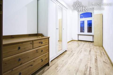Śródmieście, 2 niezależne pokoje, balkon, od maja