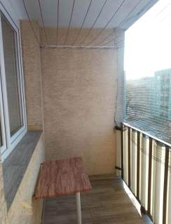 49 m Po remoncie Balkon Os.G Wyposażone
