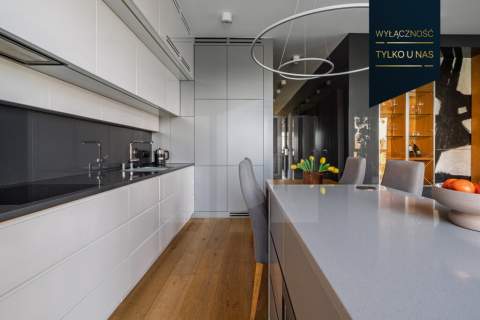 Penthouse z prywatnym tarasem widok na morze