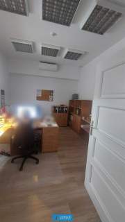 Lokal handlowy usługowy parter parking klima